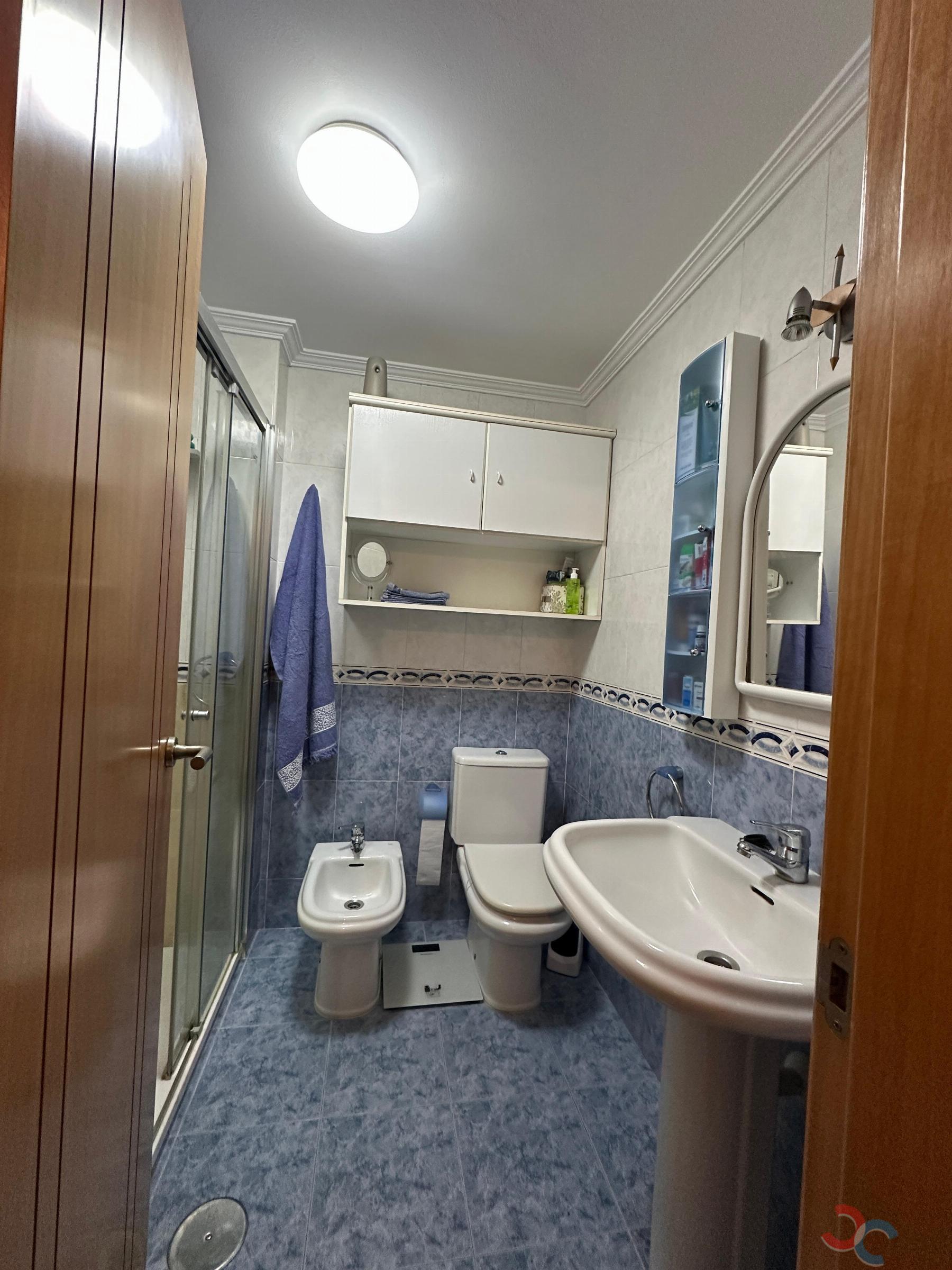 For sale of flat in Vilagarcía de Arousa