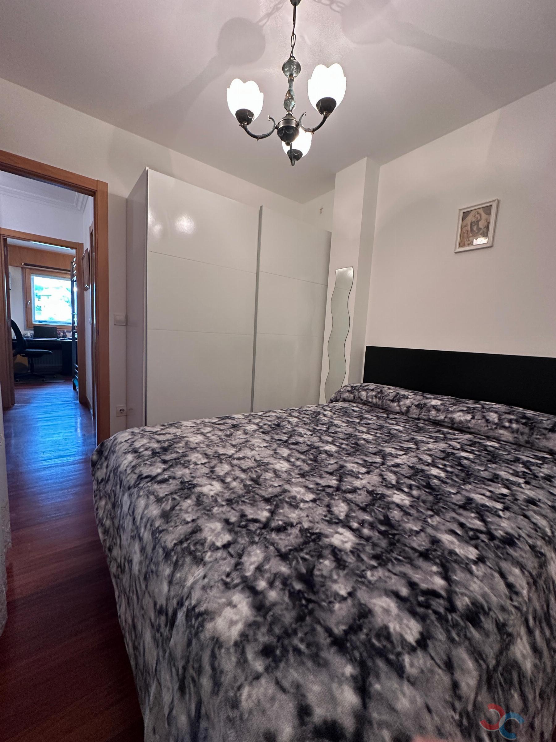 For sale of flat in Vilagarcía de Arousa
