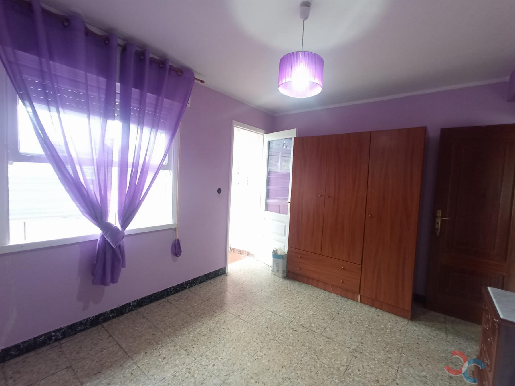 For sale of building in Marín
