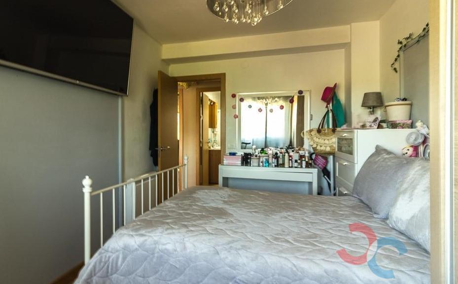 For sale of flat in Poio