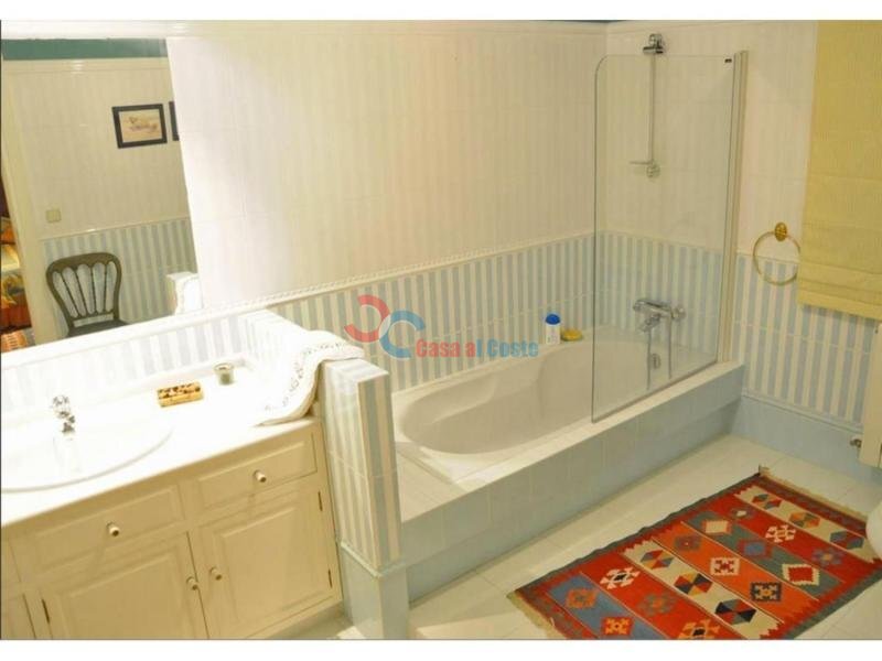 For sale of house in Marín