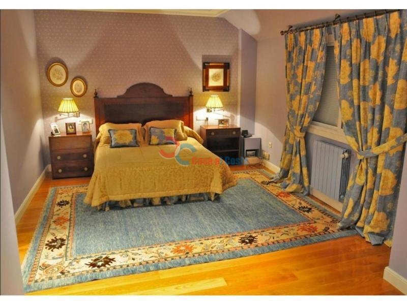 For sale of house in Marín
