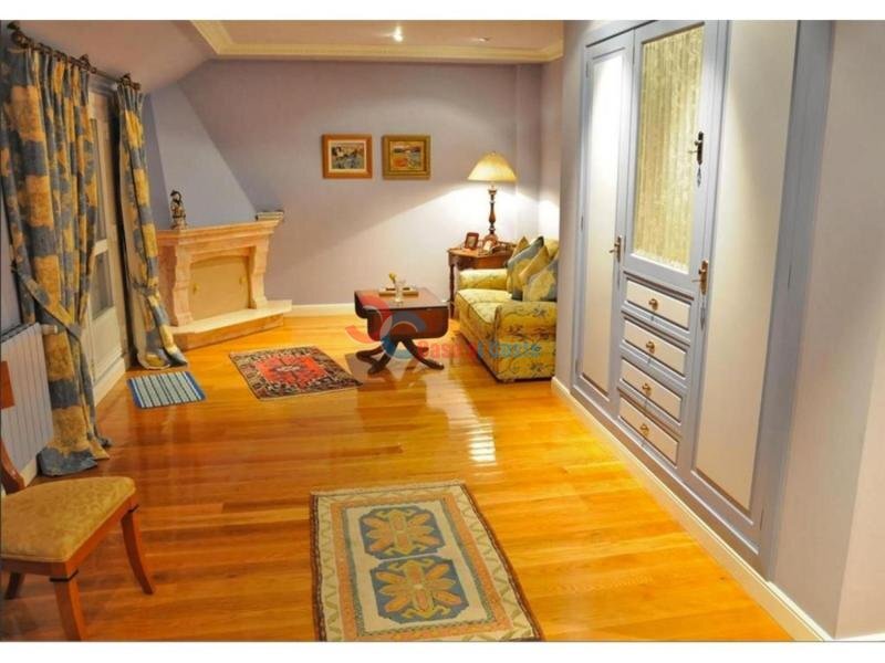 For sale of house in Marín