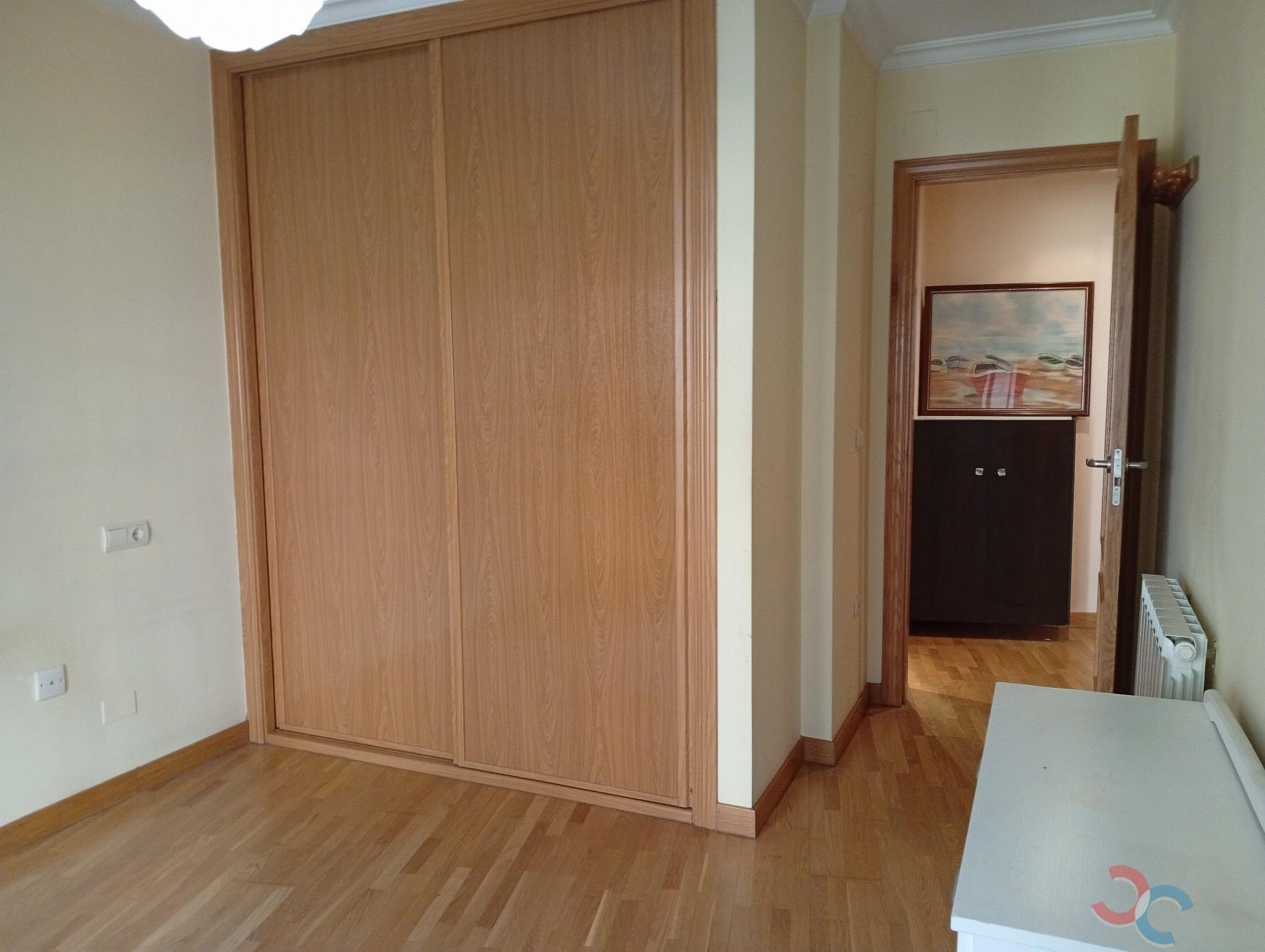 For sale of flat in Pontevedra