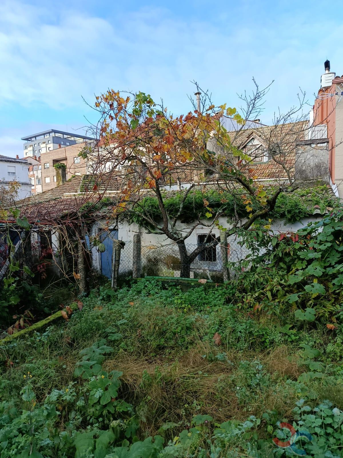 Venta de terreno en Marín