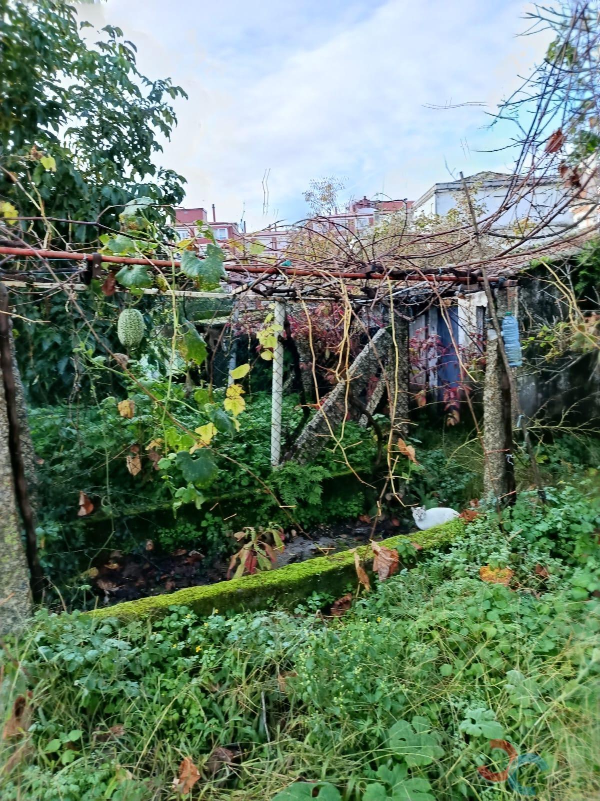 Venta de terreno en Marín