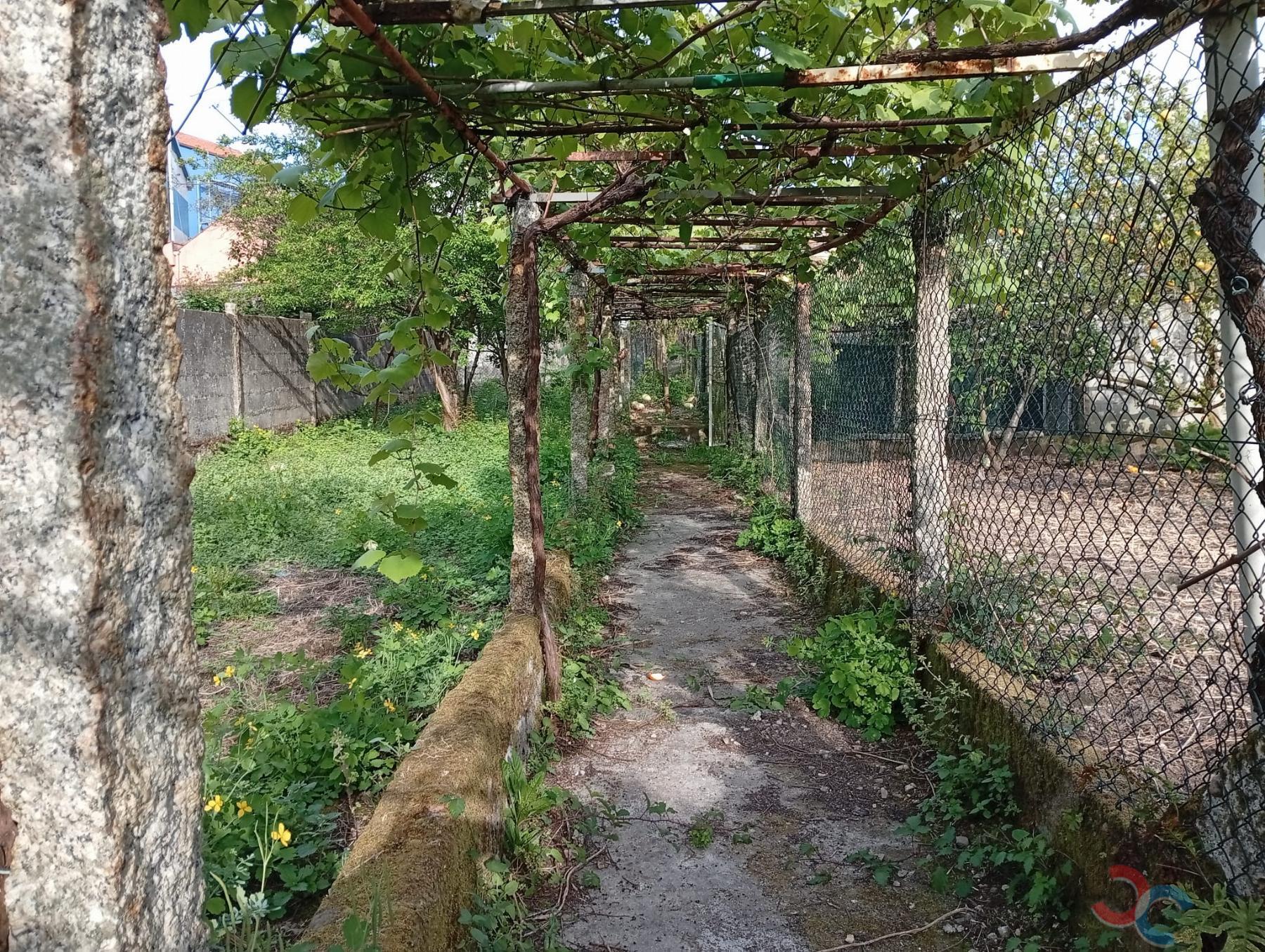 Venta de terreno en Marín