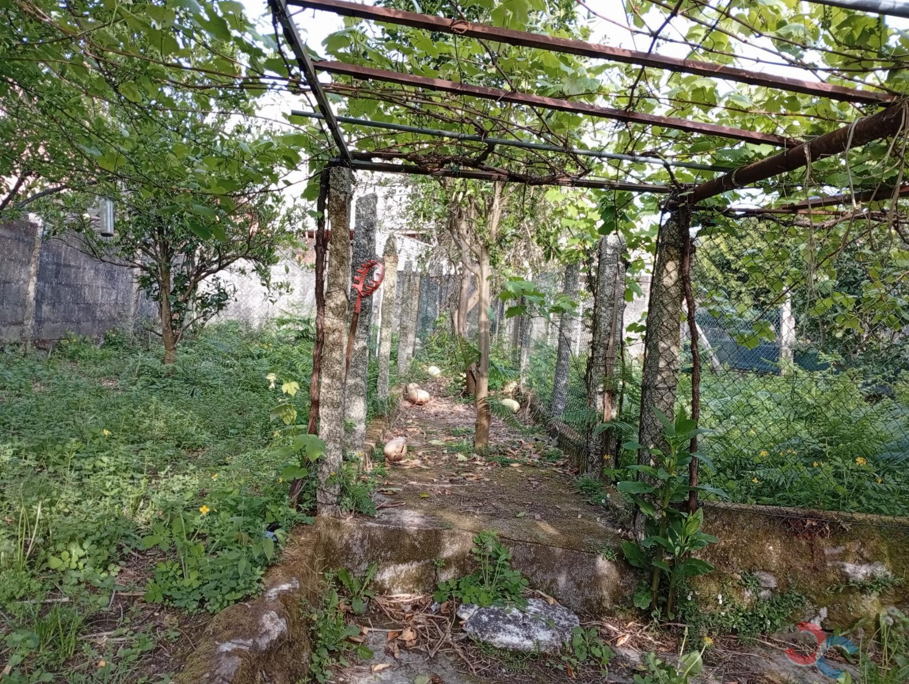 Venta de terreno en Marín