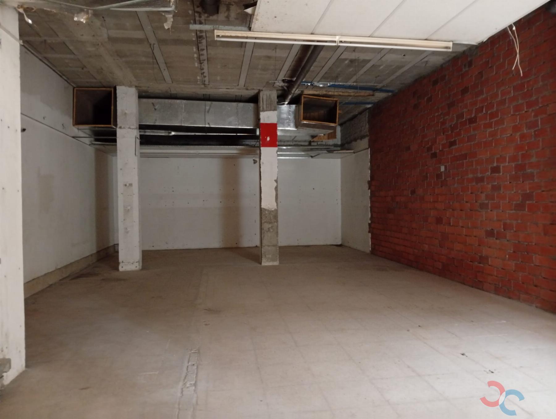 Venta de local en Marín