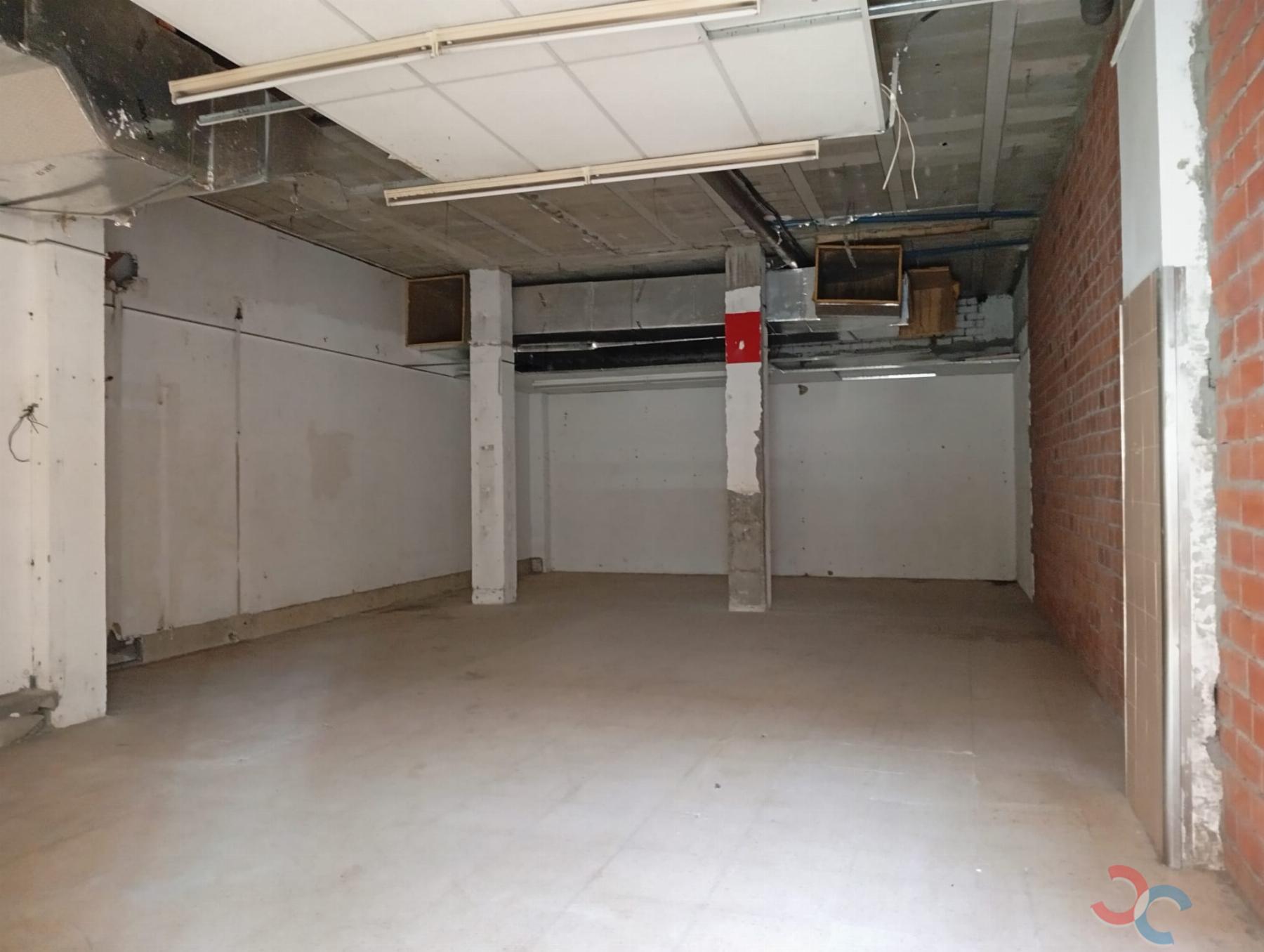 Venta de local en Marín