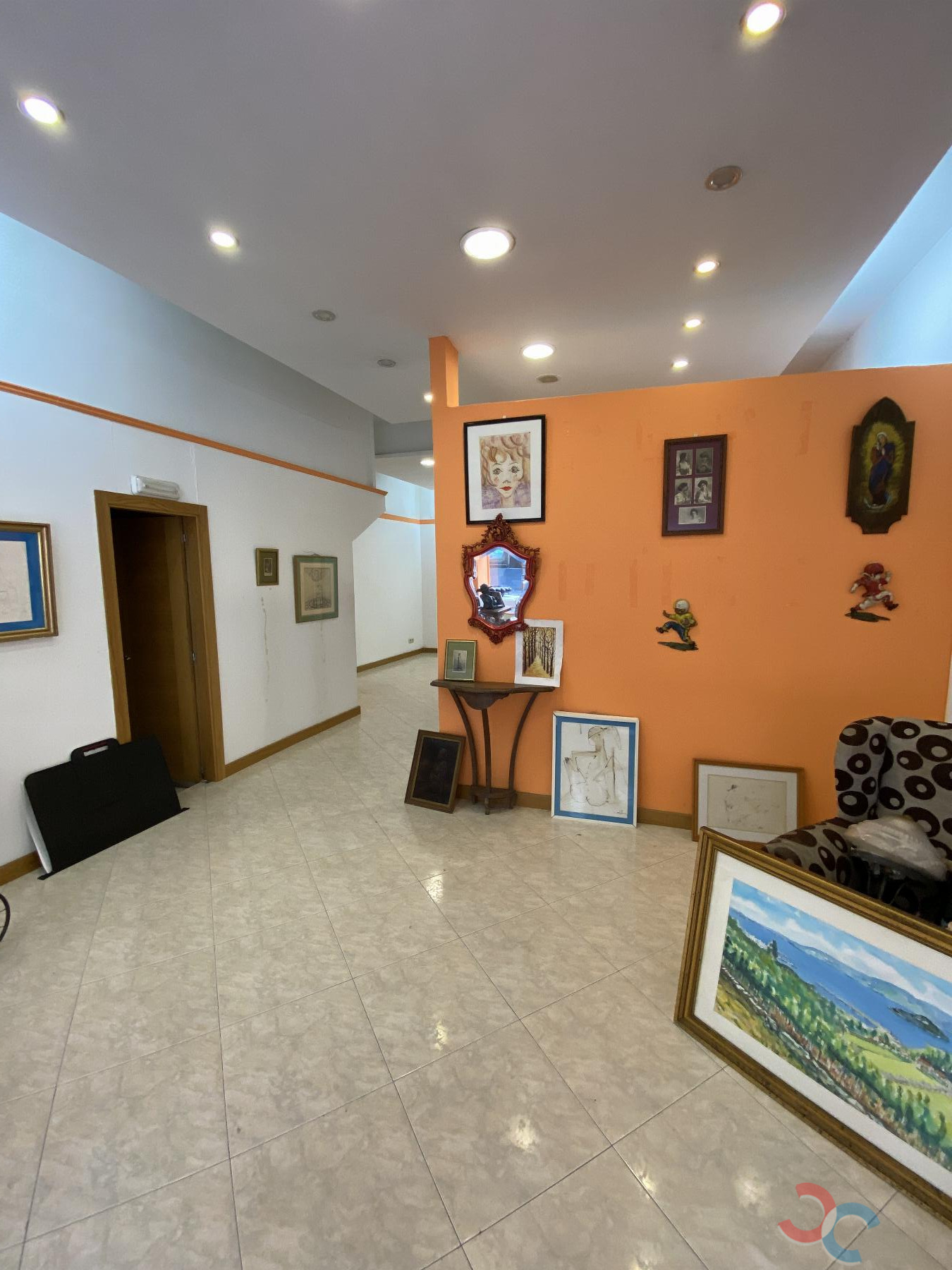 Venta de local en Marín
