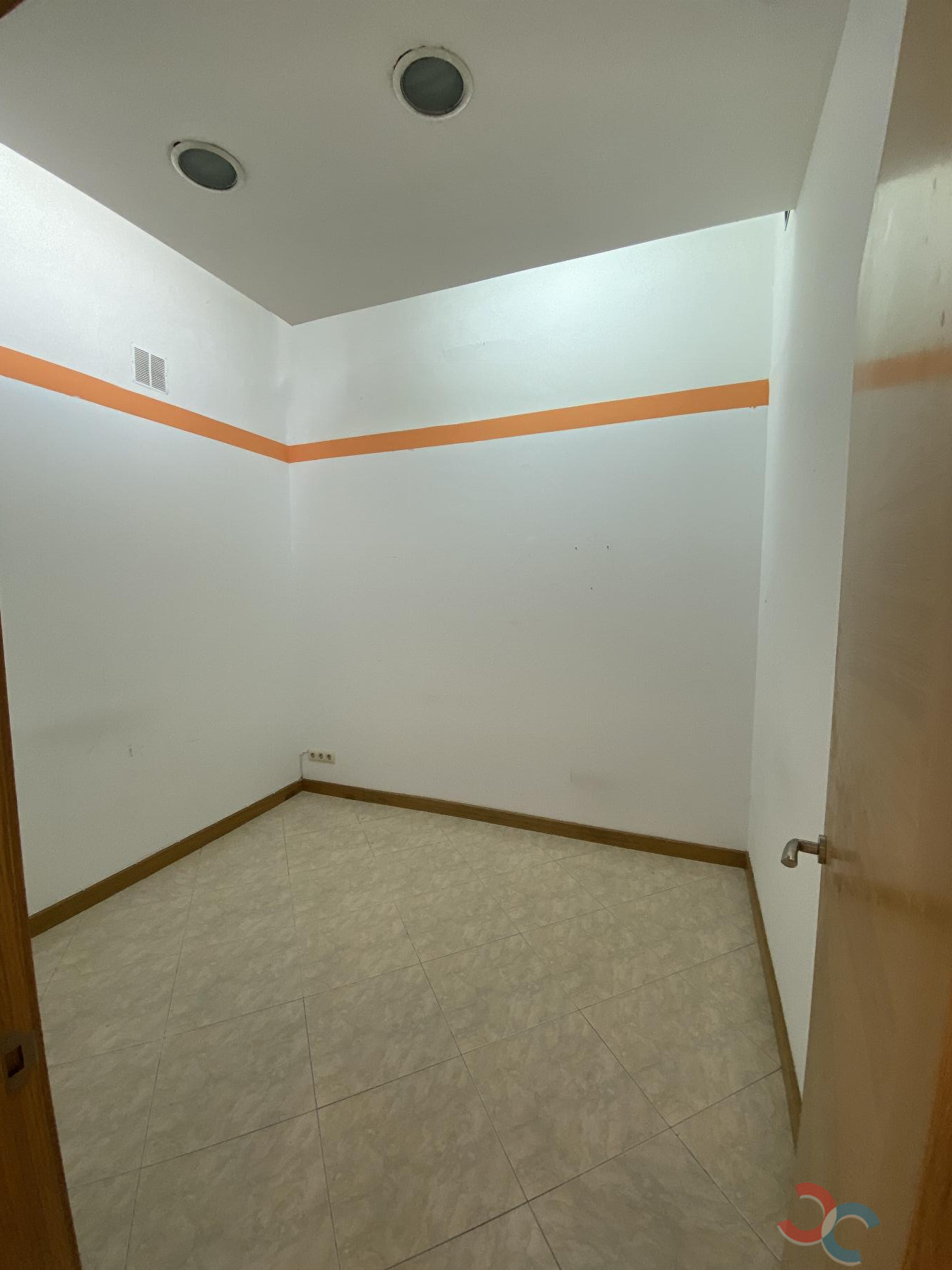 Venta de local en Marín