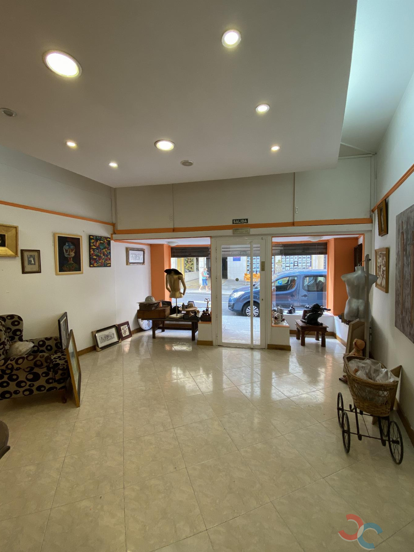 Venta de local en Marín