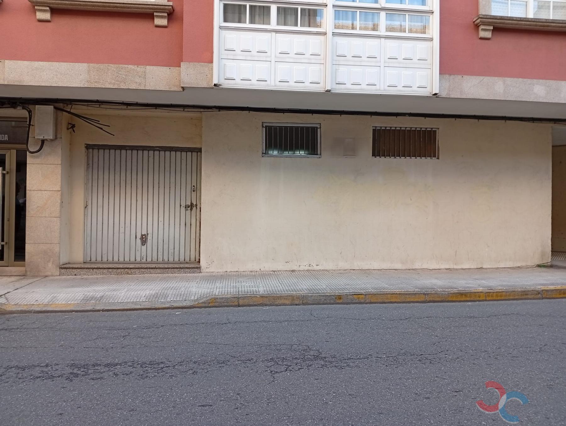 For sale of premises in Marín