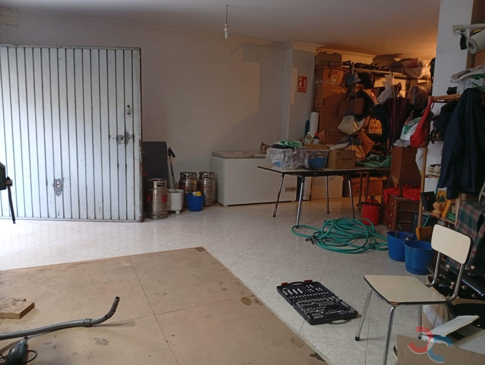 For sale of premises in Marín