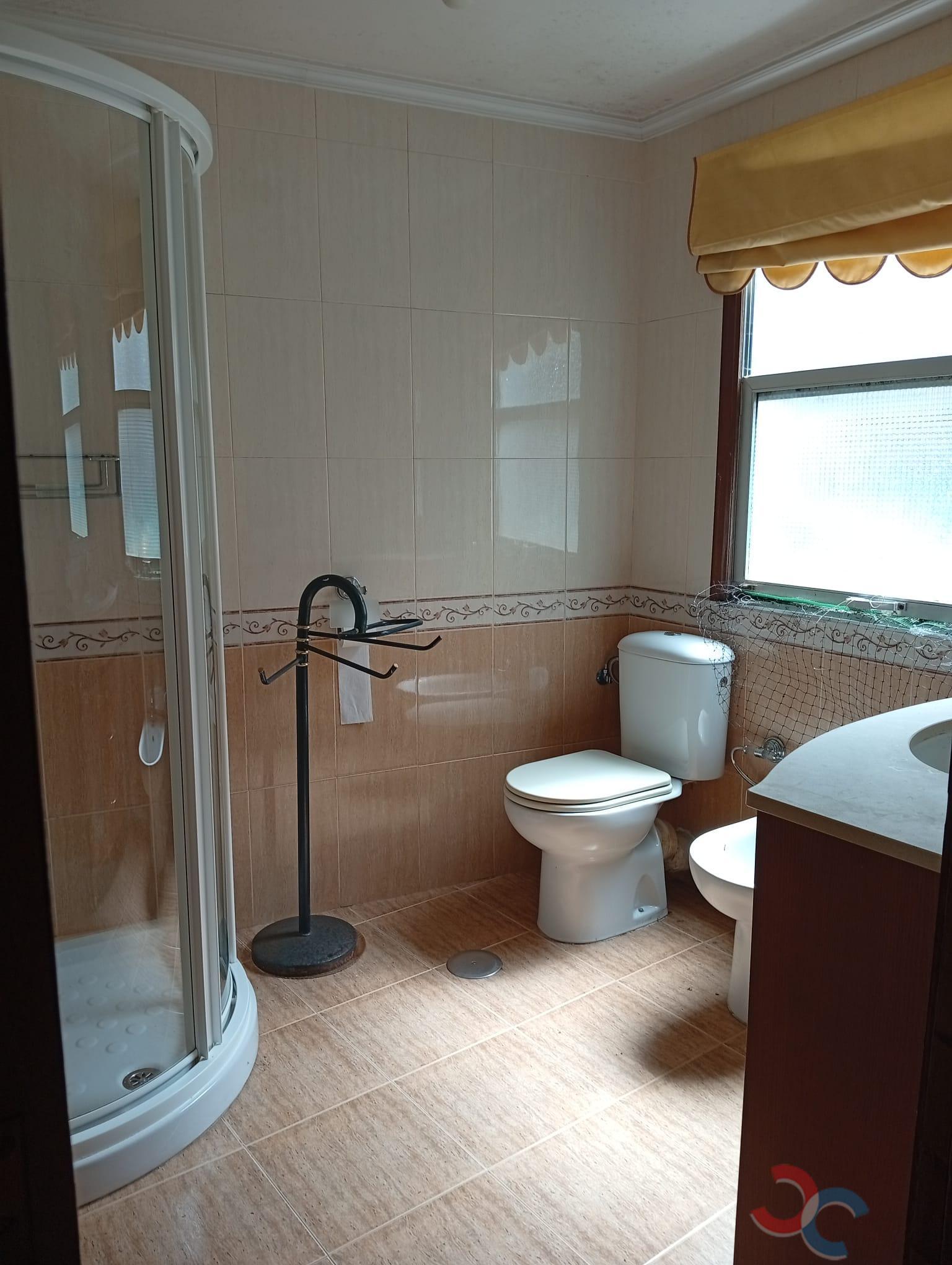 Venta de edificio en Marín