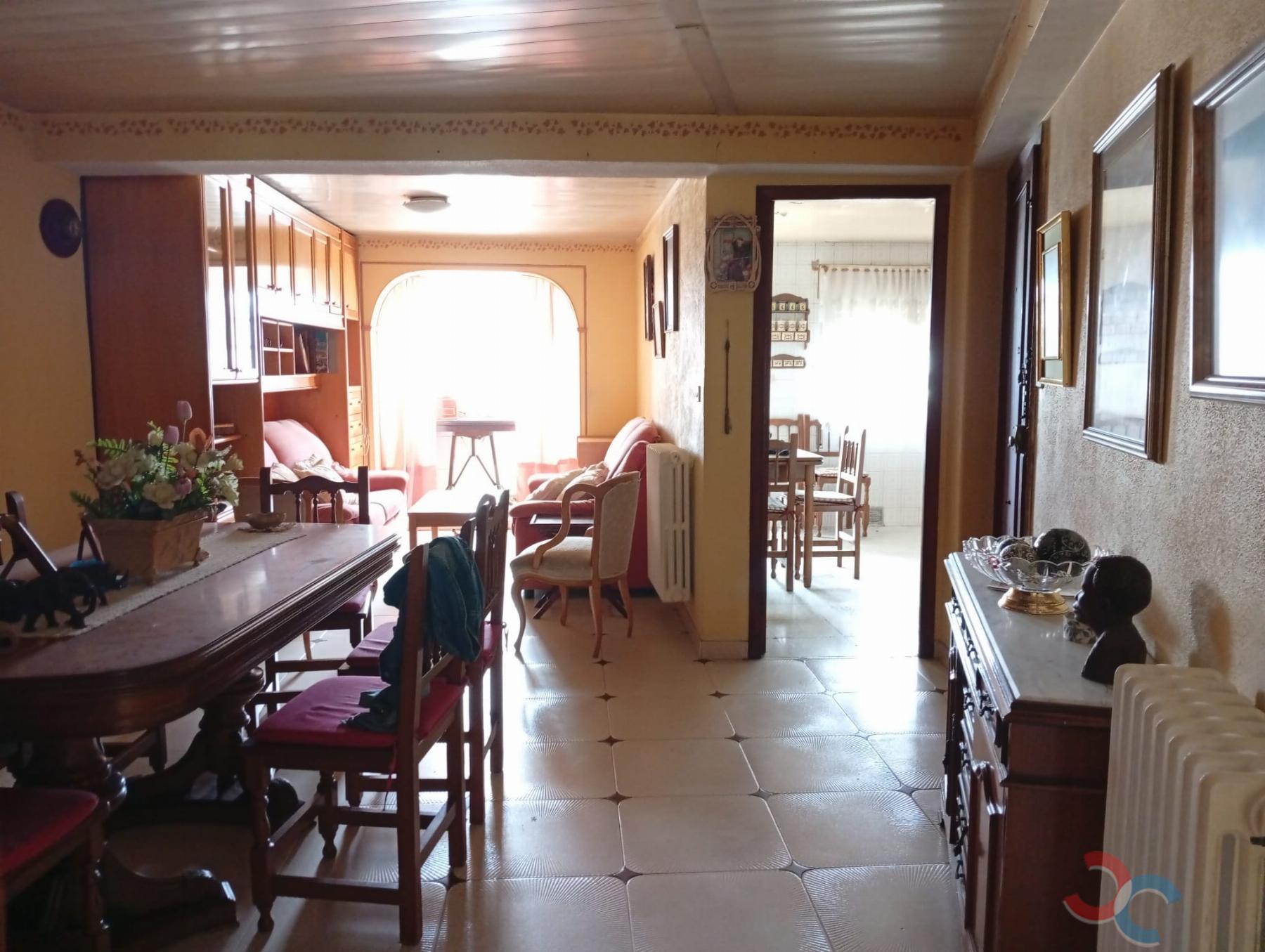 Venta de edificio en Marín