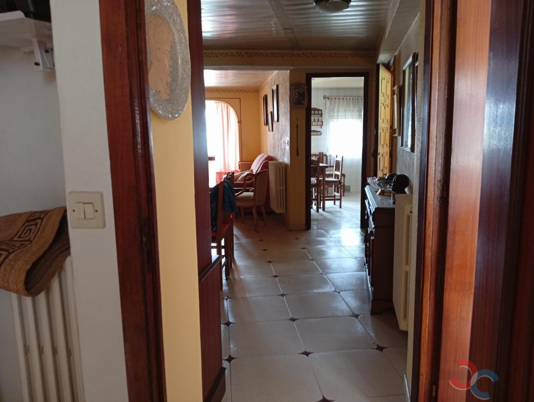 Venta de edificio en Marín