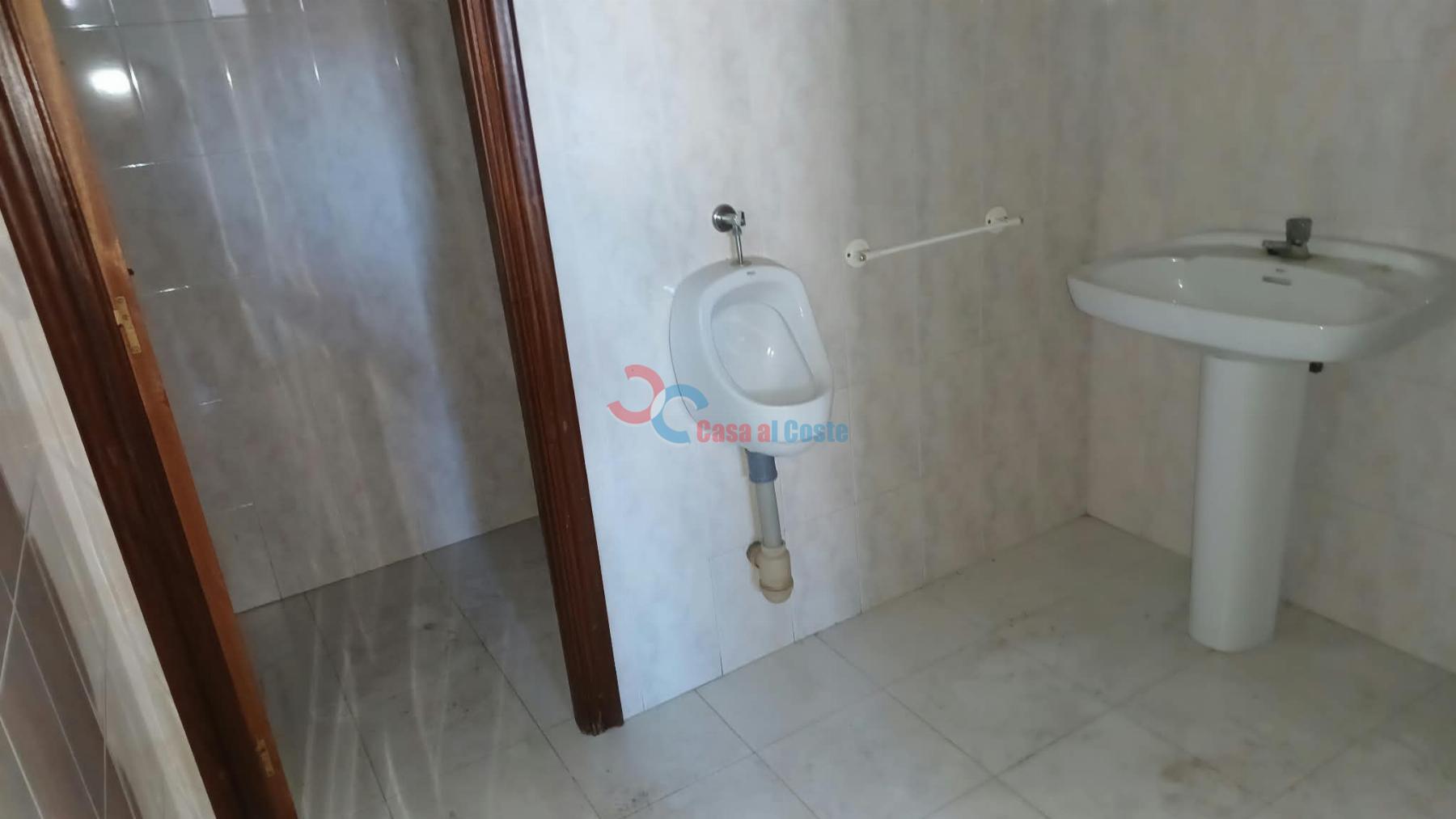 Venta de local en Marín