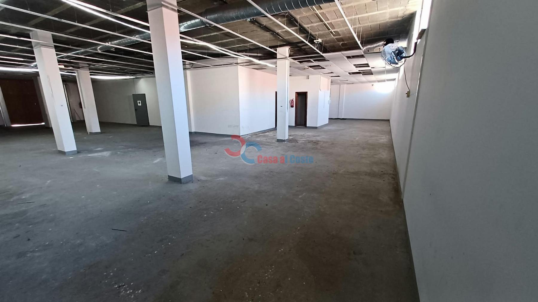 Venta de local en Marín