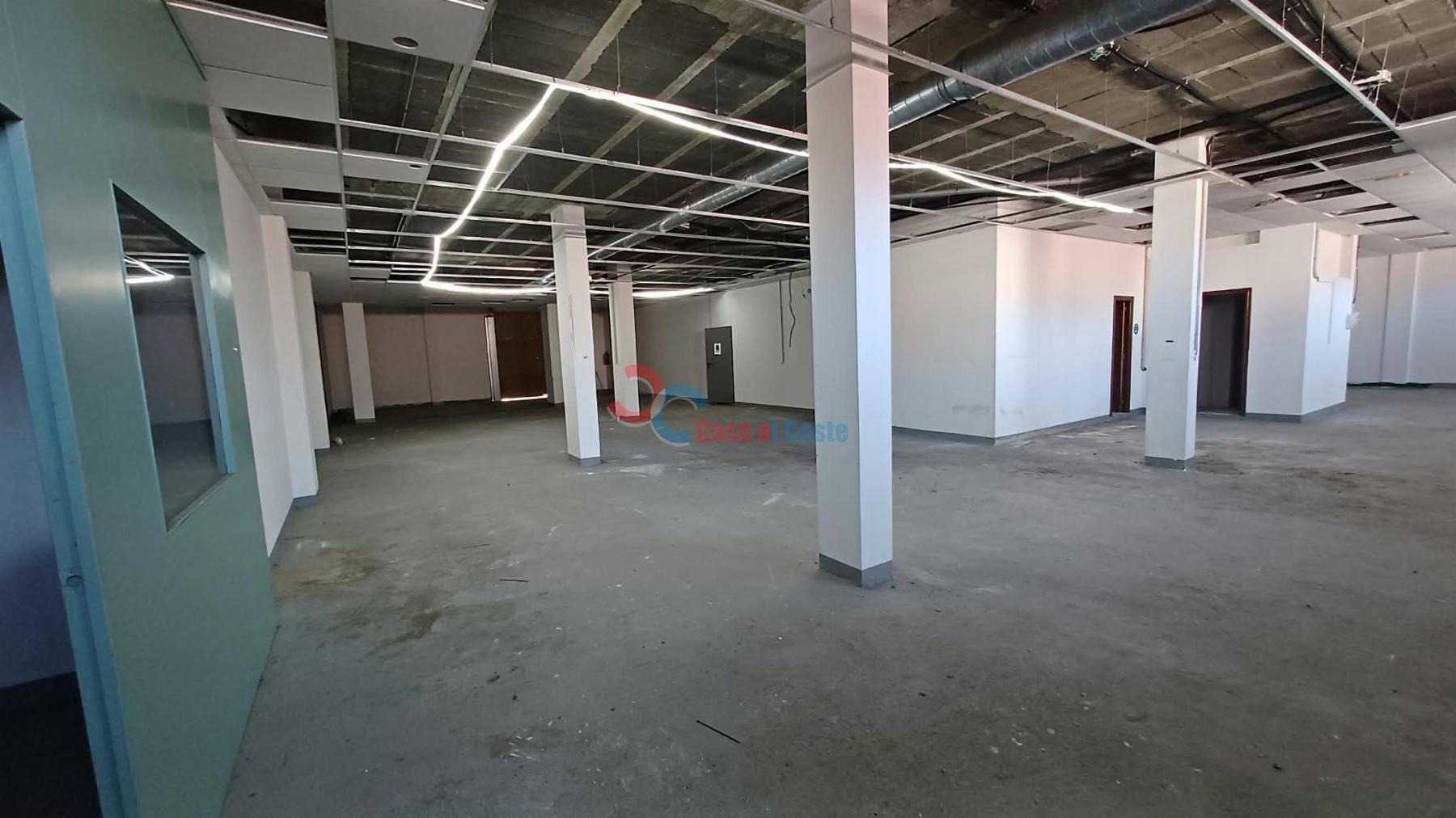 Venta de local en Marín