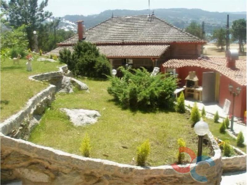 For sale of house in Poio