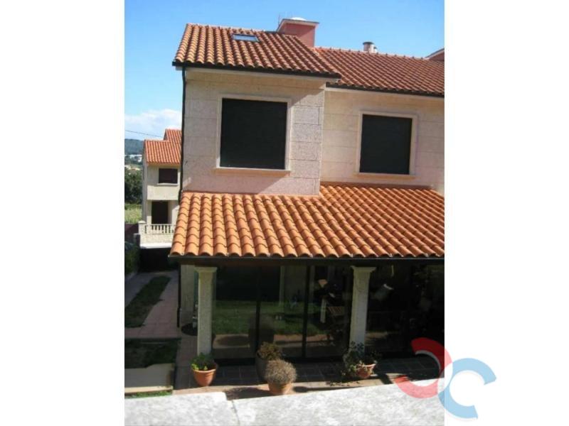 For sale of house in Cangas