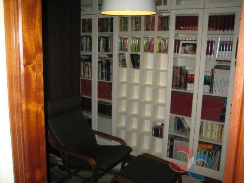 For sale of house in Cangas