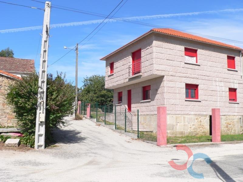 For sale of house in Barro