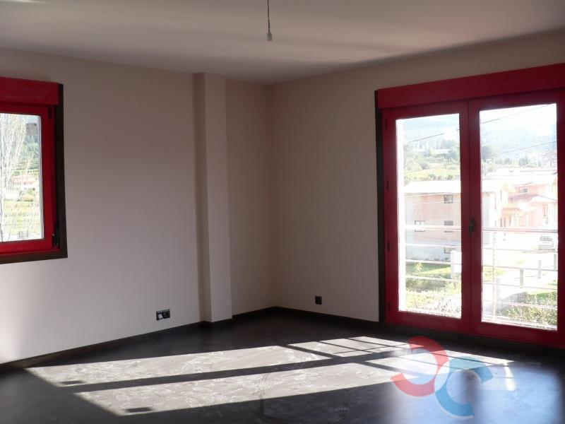 For sale of house in Barro