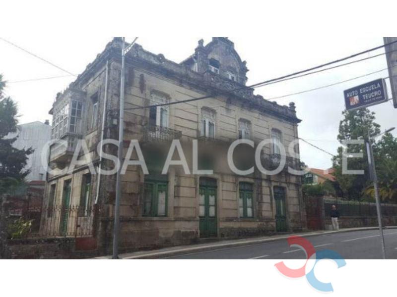 For sale of house in Ponte Caldelas