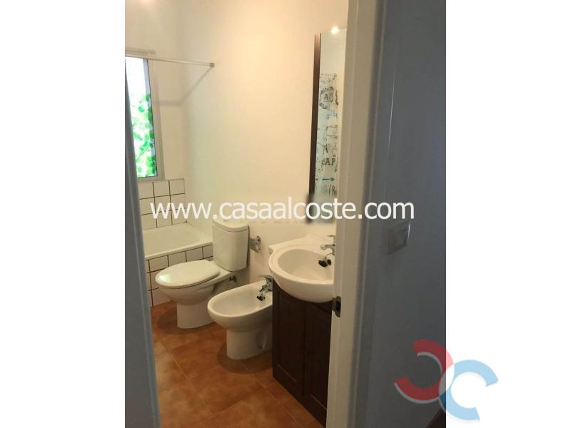 For sale of flat in Cuntis
