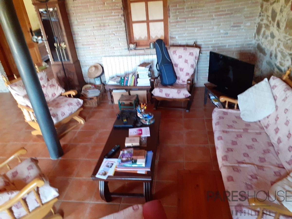 For sale of house in Garriguella