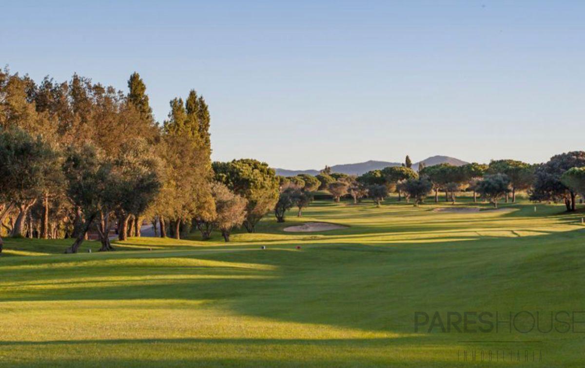 For sale of land in Peralada
