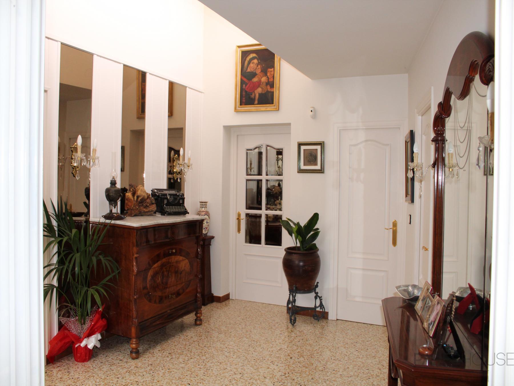 For sale of house in Vilabertran