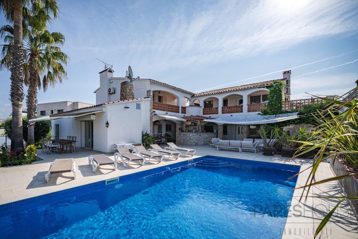 For sale of chalet in Empuriabrava