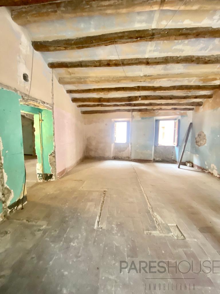 For sale of house in Sant Climent Sescebes
