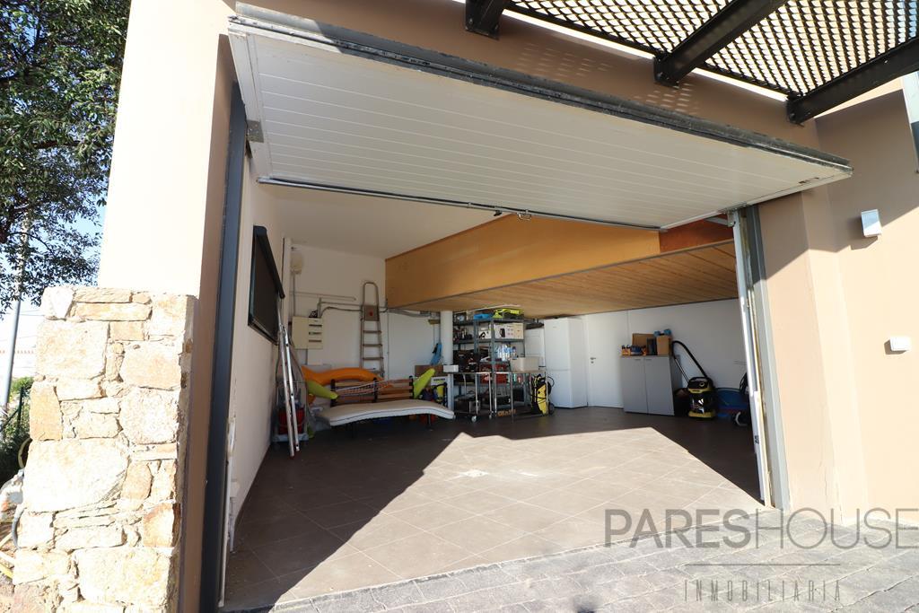 For sale of chalet in Roses
