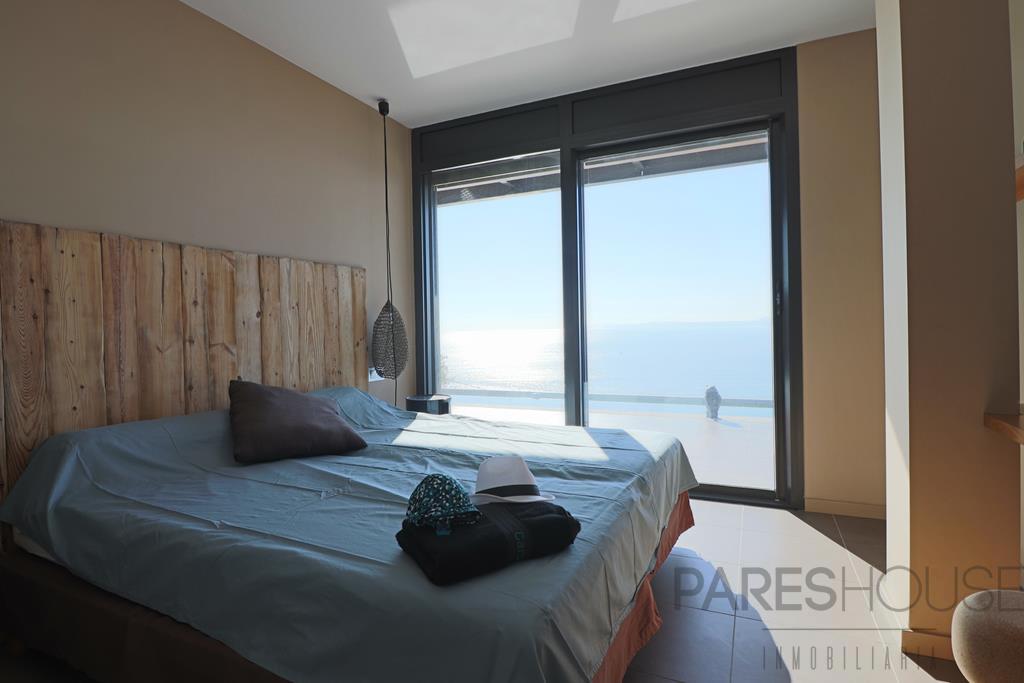 For sale of chalet in Roses