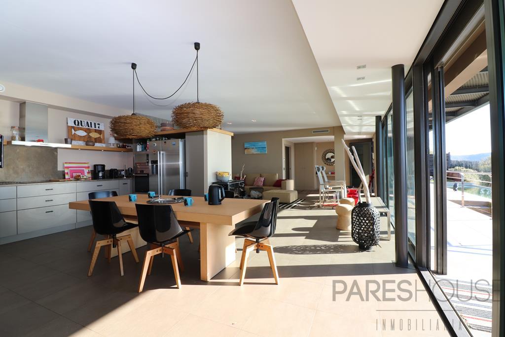 For sale of chalet in Roses