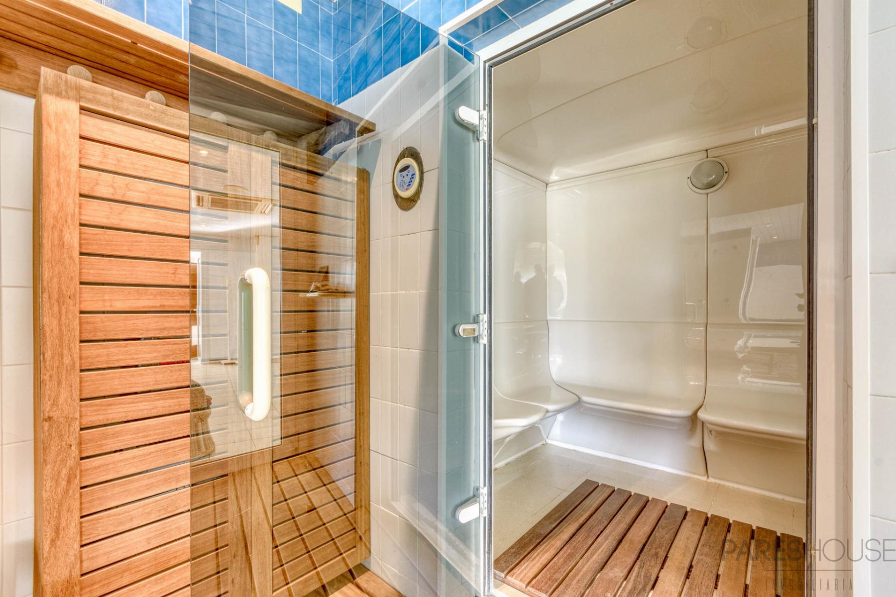 For sale of chalet in Roses
