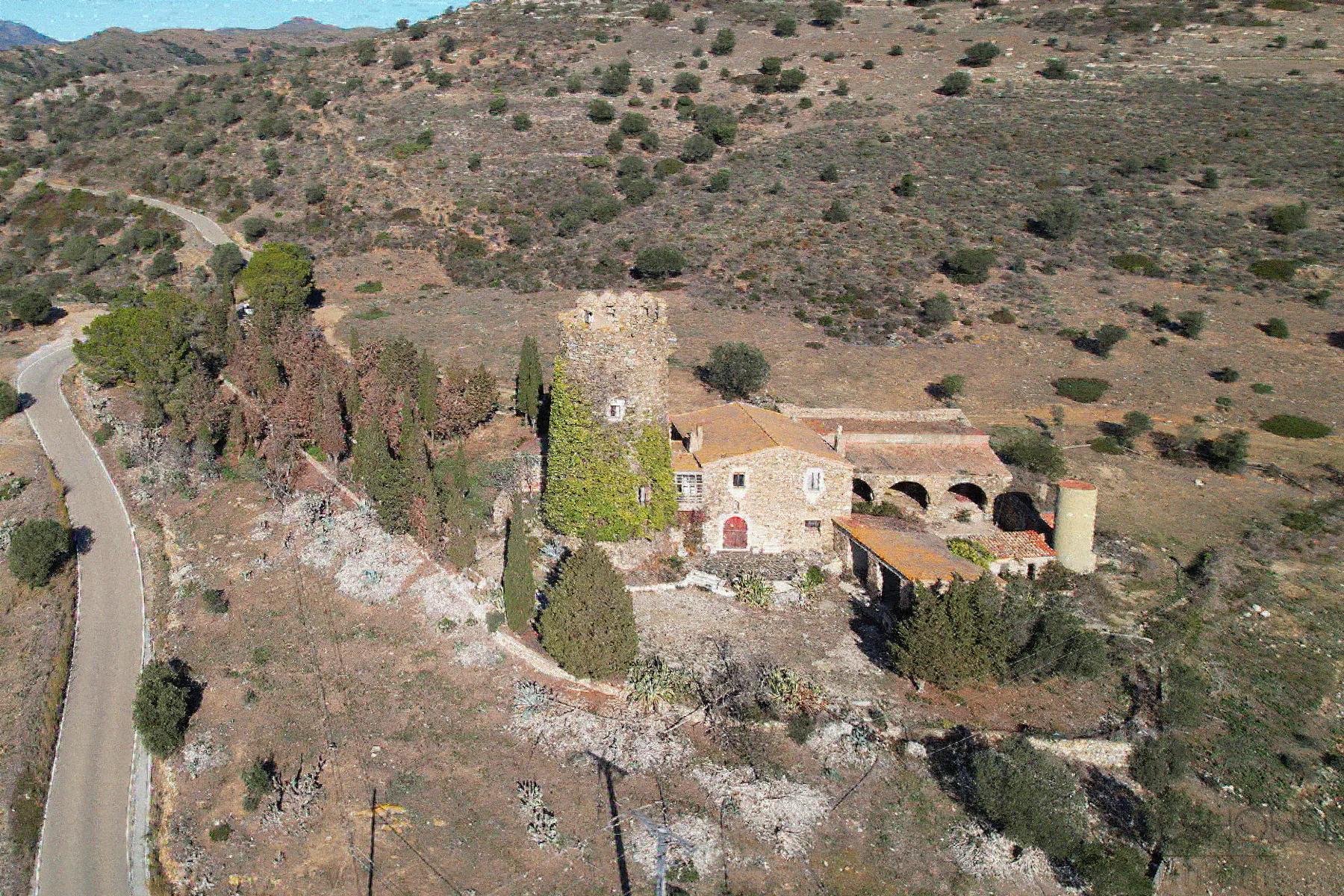 For sale of rural property in Roses
