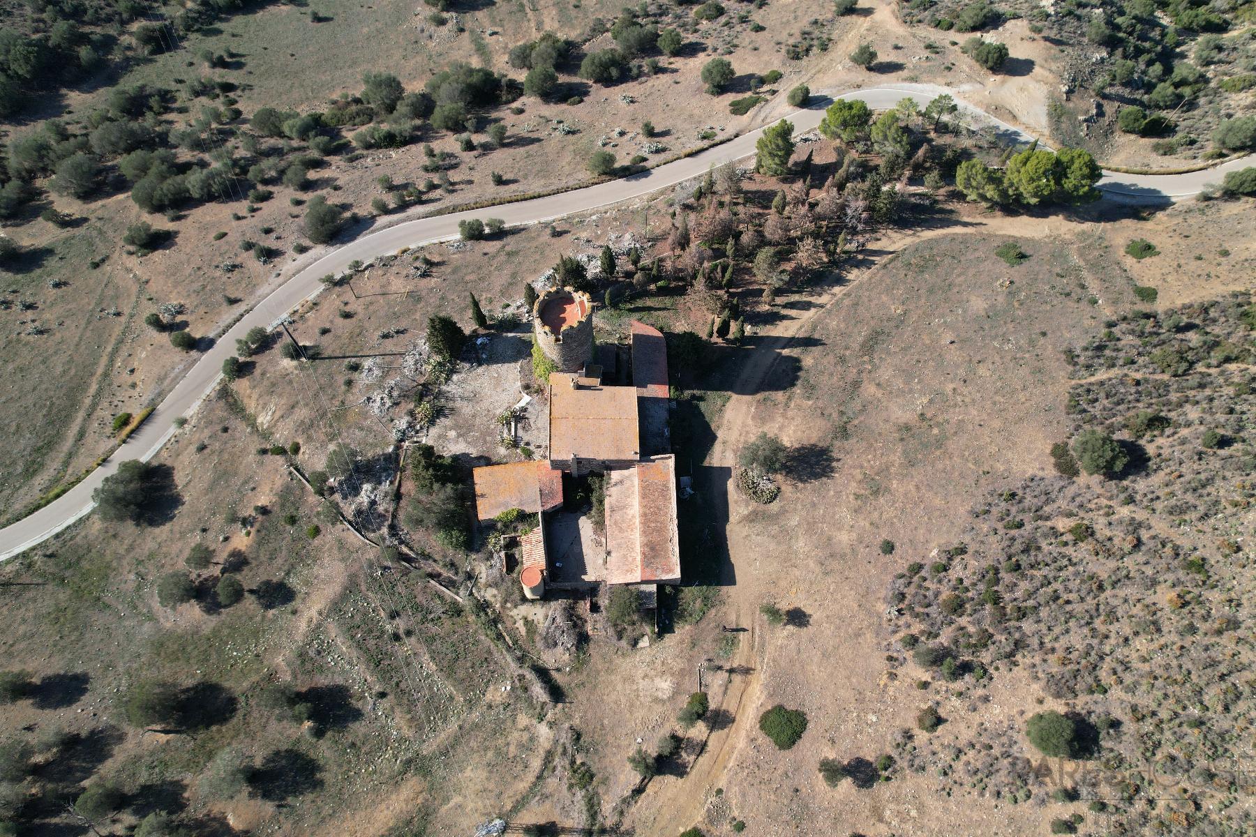 For sale of rural property in Roses