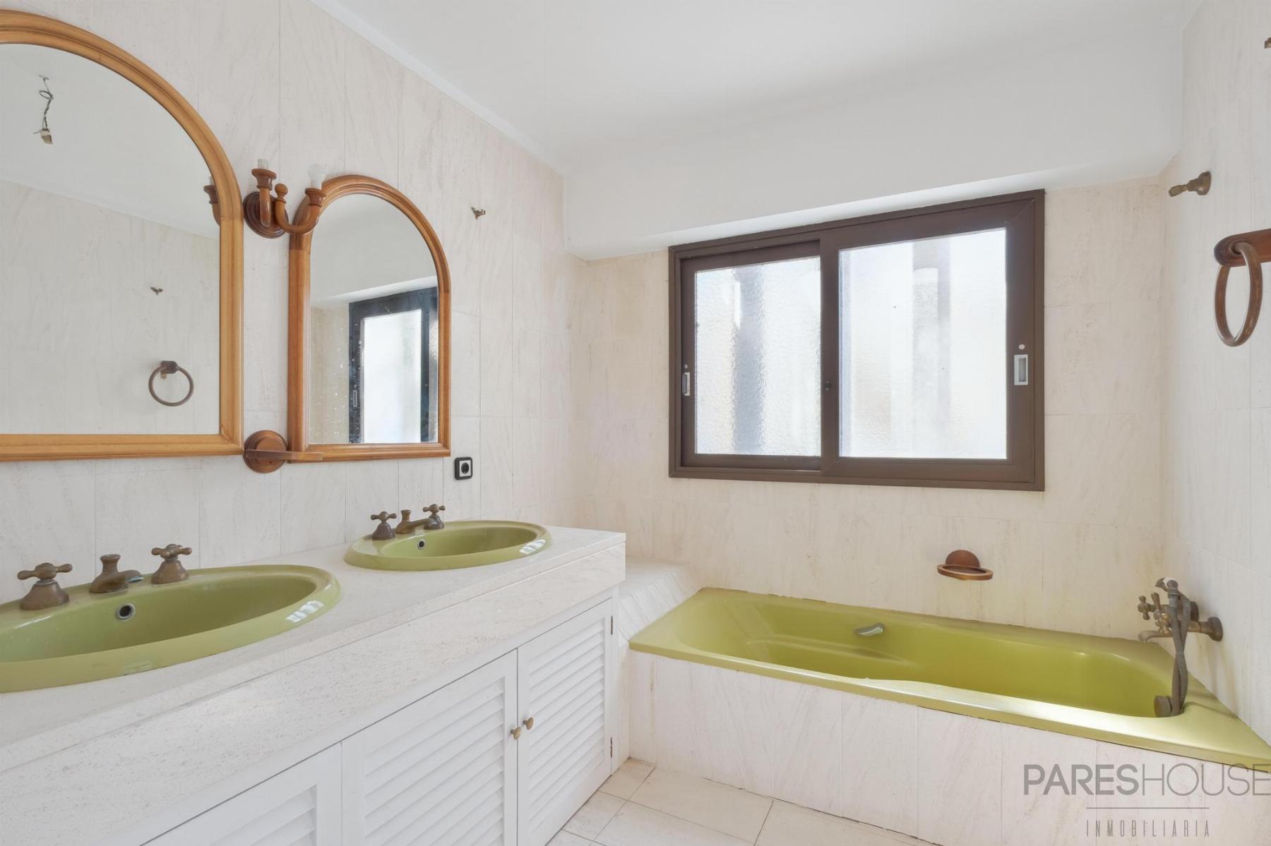 For sale of chalet in Roses