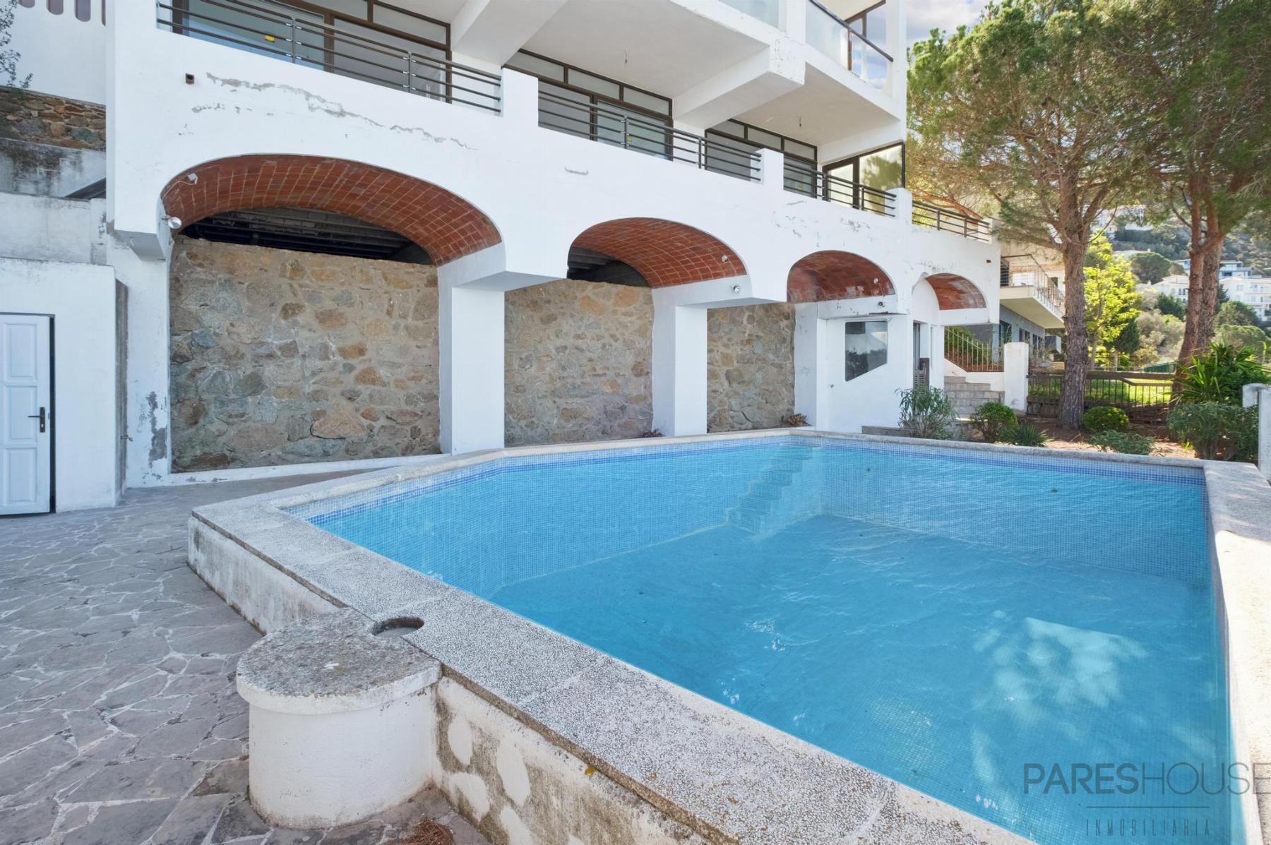 For sale of chalet in Roses