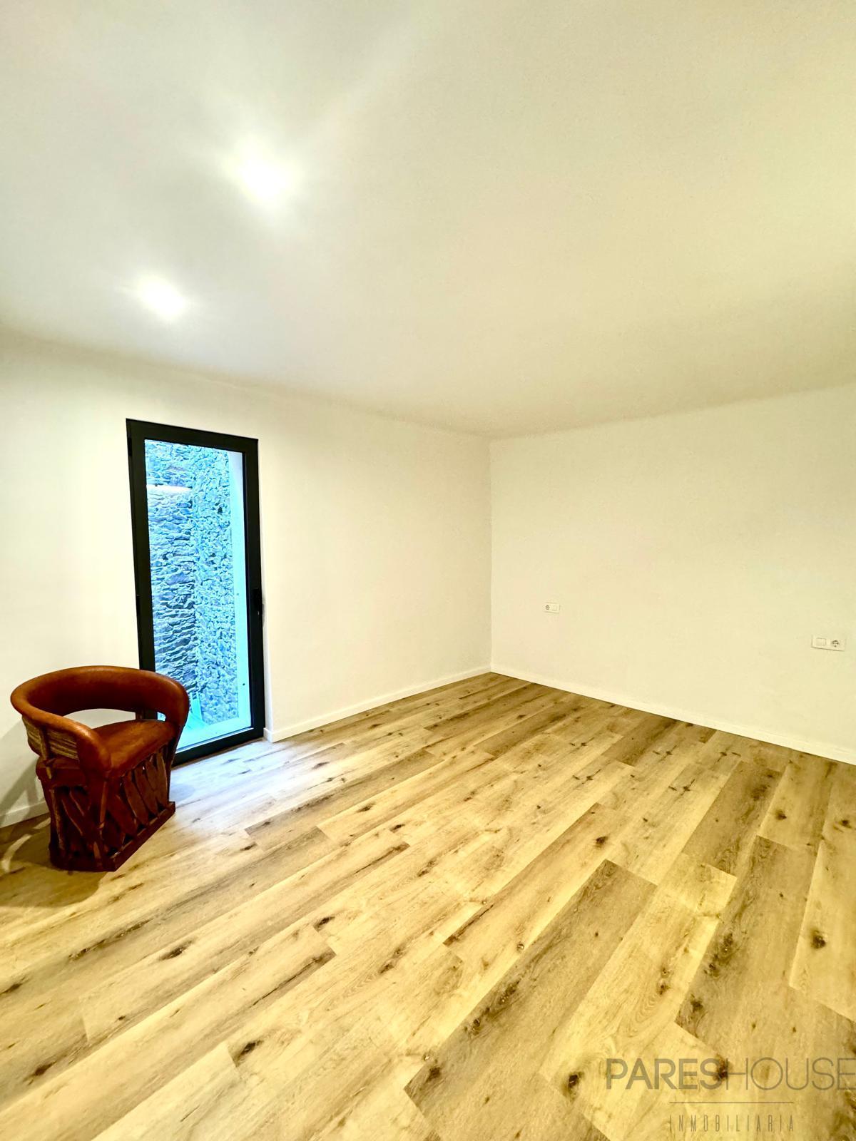 Venta de casa en Espolla