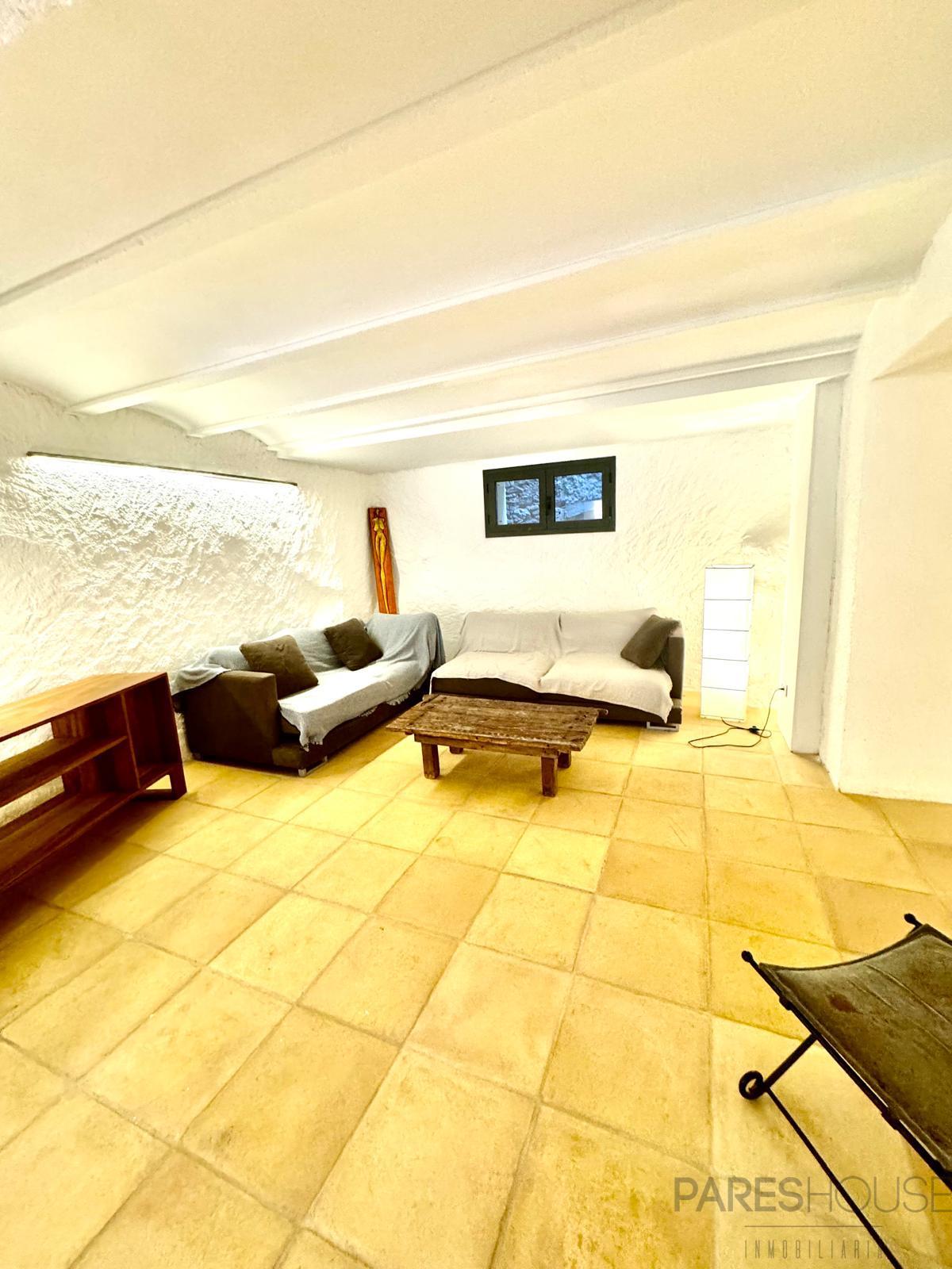 Venta de casa en Espolla
