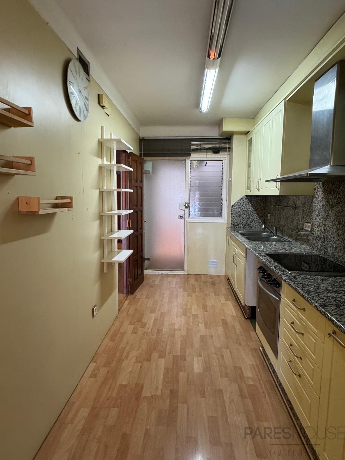 For sale of flat in Figueres
