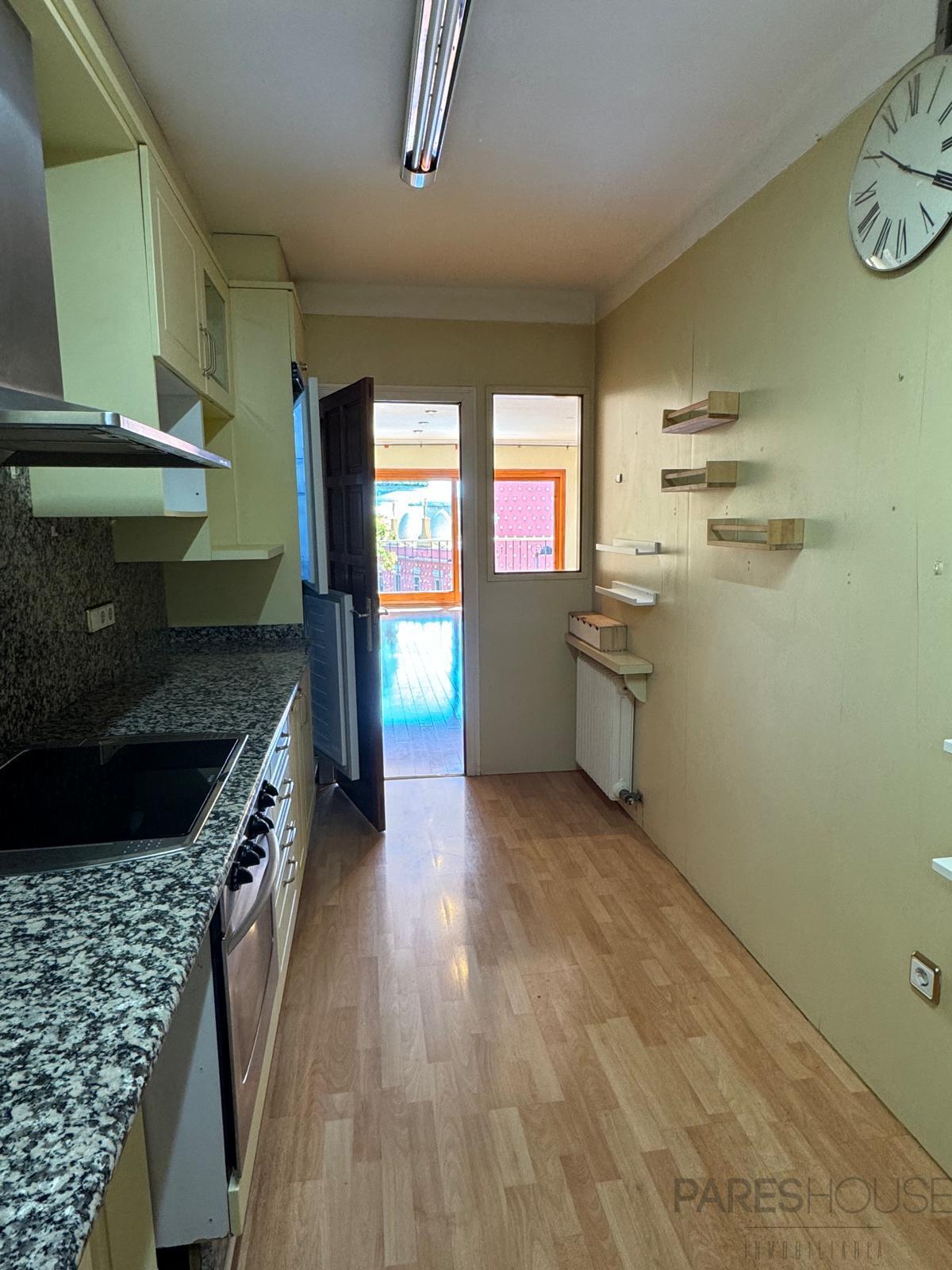 For sale of flat in Figueres