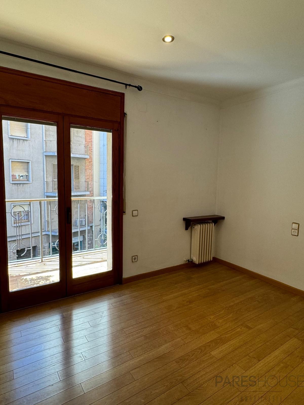 For sale of flat in Figueres